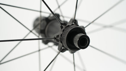 Par de Rodas SCOM EVO 50 Tubeless Ready (Center Lock)