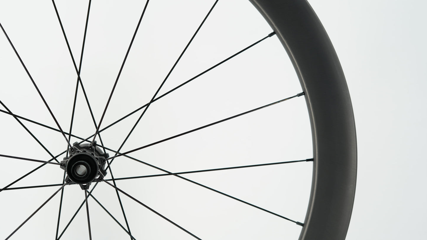Coppia di Ruote SCOM EVO 50 Tubeless Ready (Center Lock)