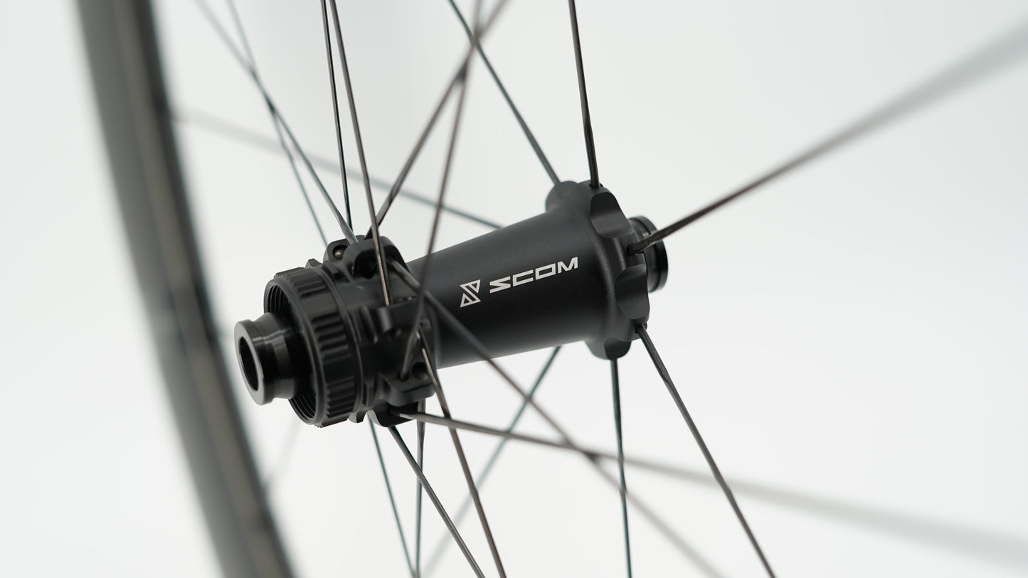 Coppia di Ruote SCOM EVO 50 Tubeless Ready (Center Lock)