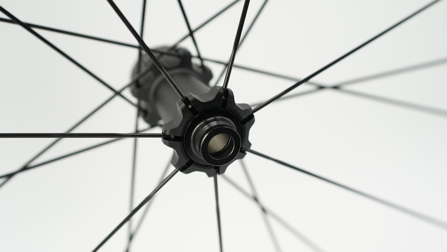 Coppia di Ruote SCOM EVO 50 Tubeless Ready (Center Lock)