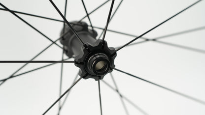 Par de Rodas SCOM EVO 50 Tubeless Ready (Center Lock)