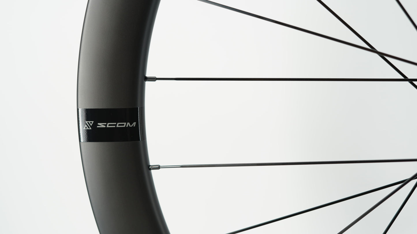 Paire de Roues SCOM CORSA 45 Tubeless Ready (Center Lock)