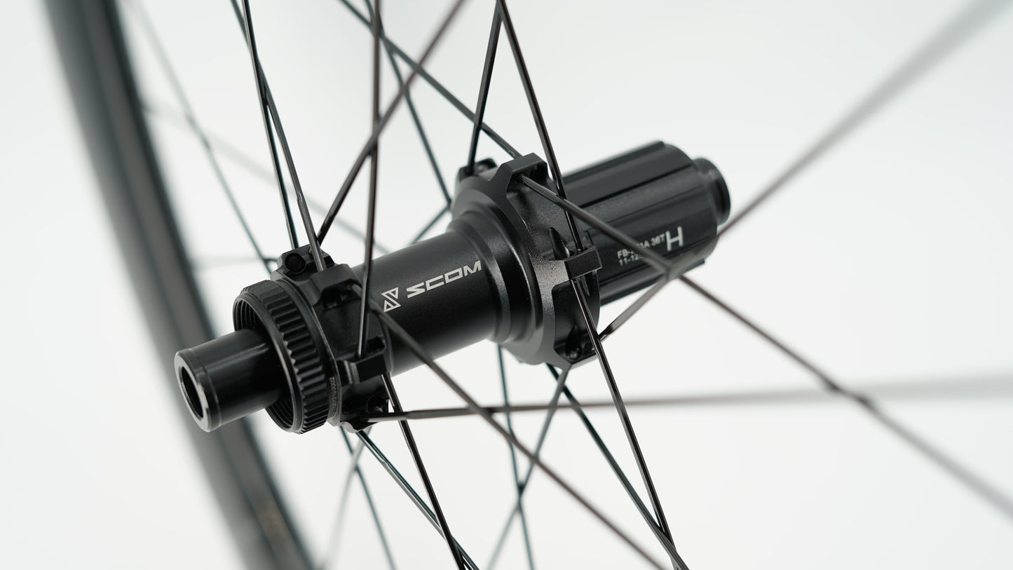 Paire de Roues SCOM CORSA 45 Tubeless Ready (Center Lock)
