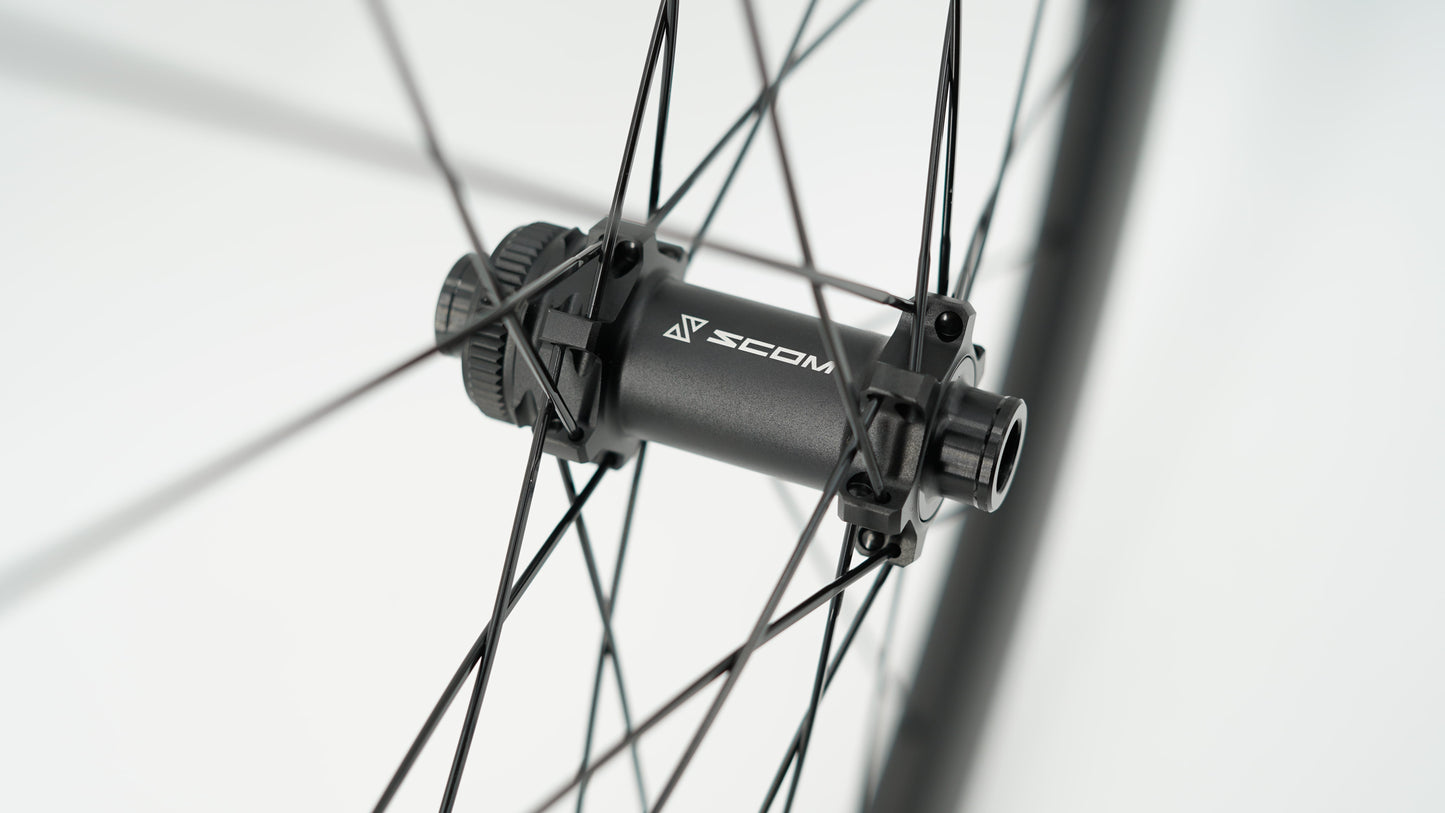 Paire de Roues SCOM CORSA 45 Tubeless Ready (Center Lock)