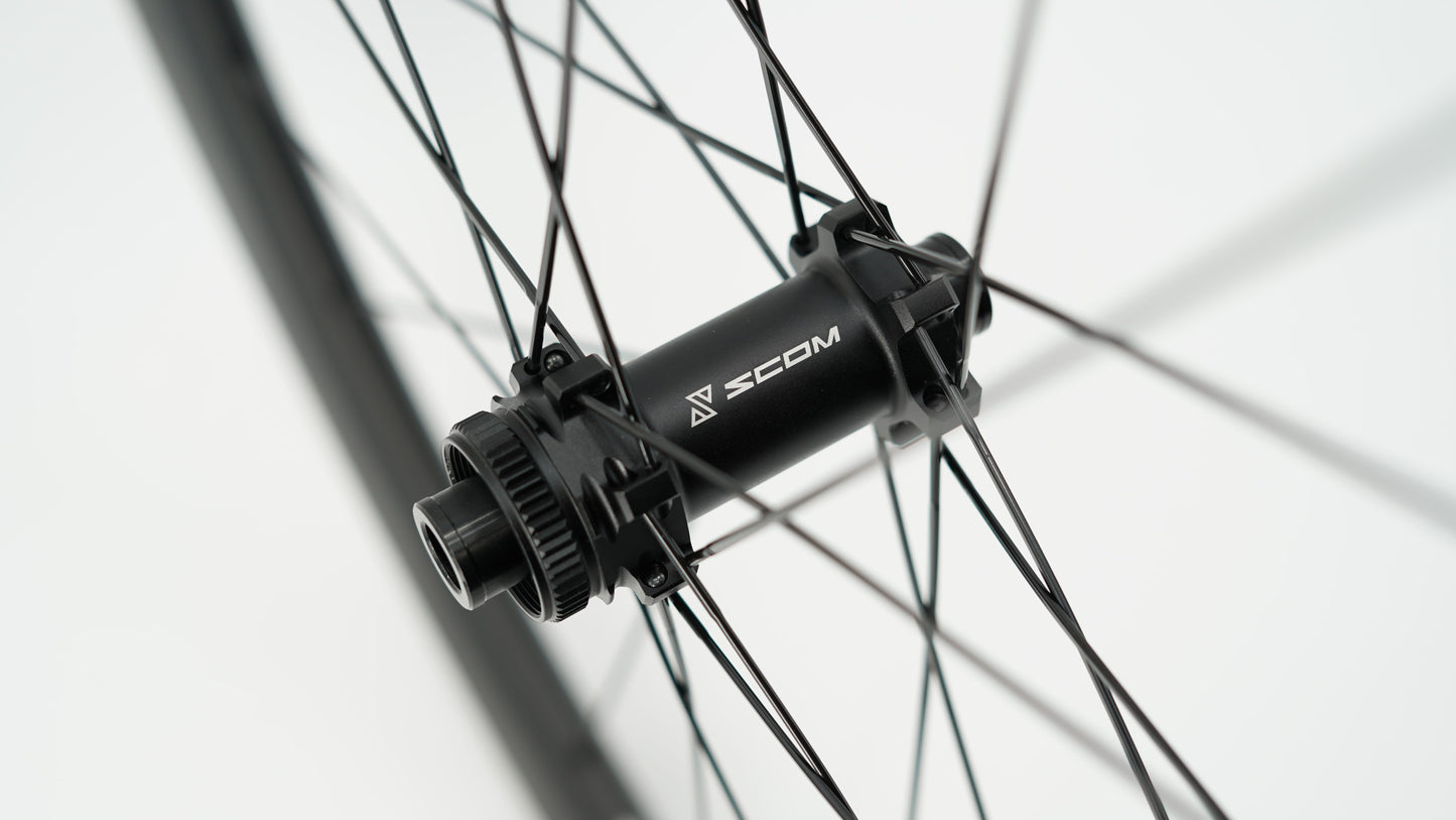 Paire de Roues SCOM CORSA 45 Tubeless Ready (Center Lock)