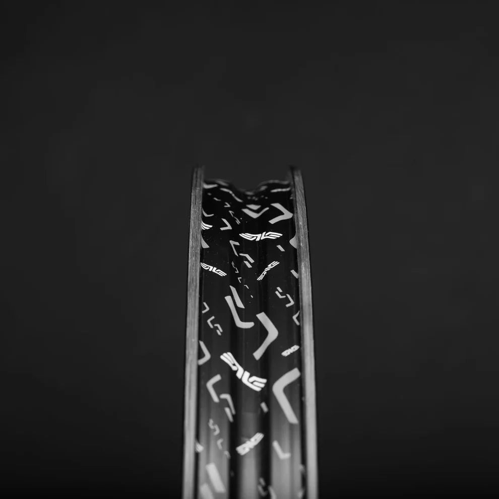 Roue Avant ENVE G SES 4.5 PRO Tubeless Ready (Center Lock) Noir/Blanc