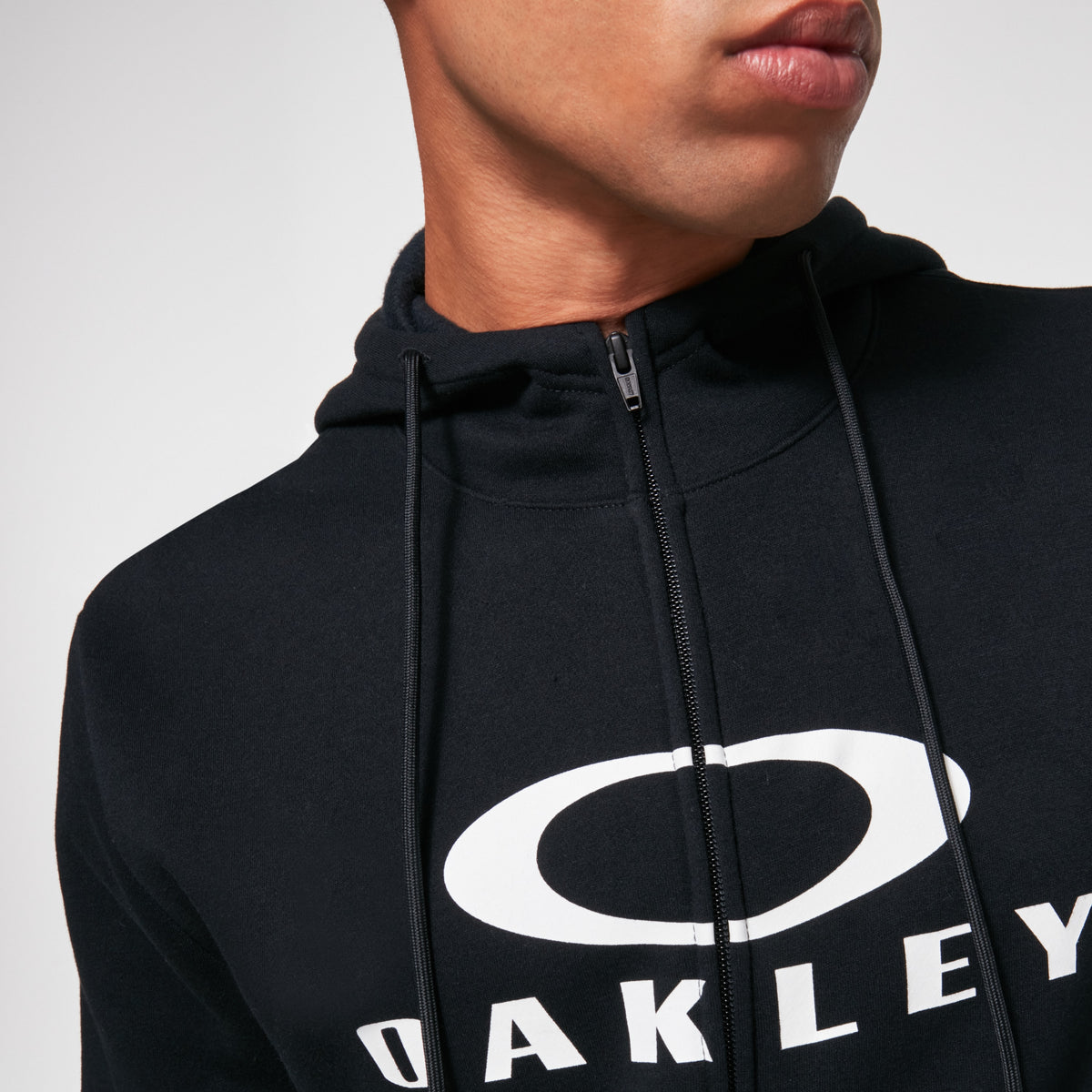 OAKLEY BARK FZ 2.0 -huppari, musta/valkoinen