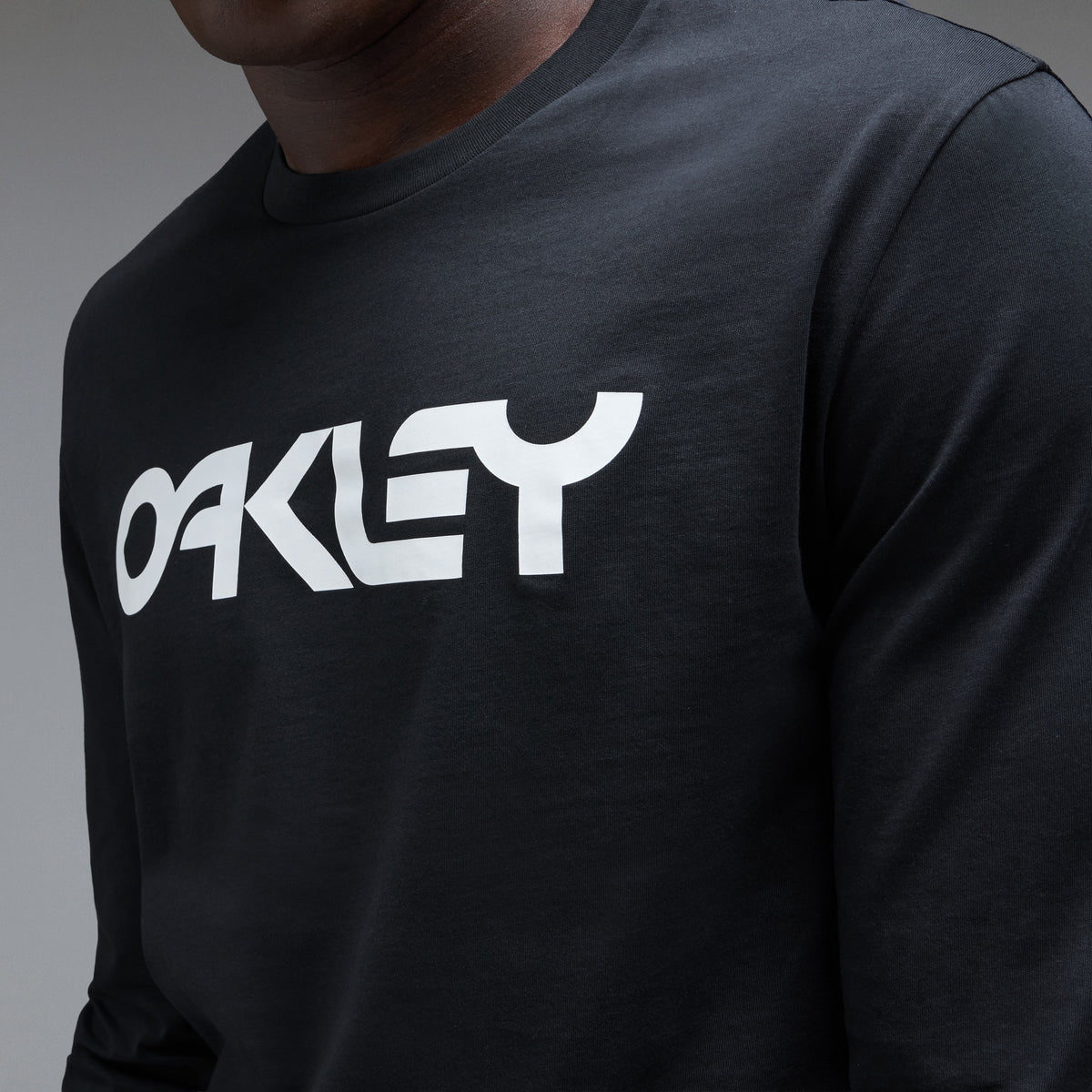 Tričko OAKLEY MARK II 2.0 s dlouhým rukávem černé/bílé