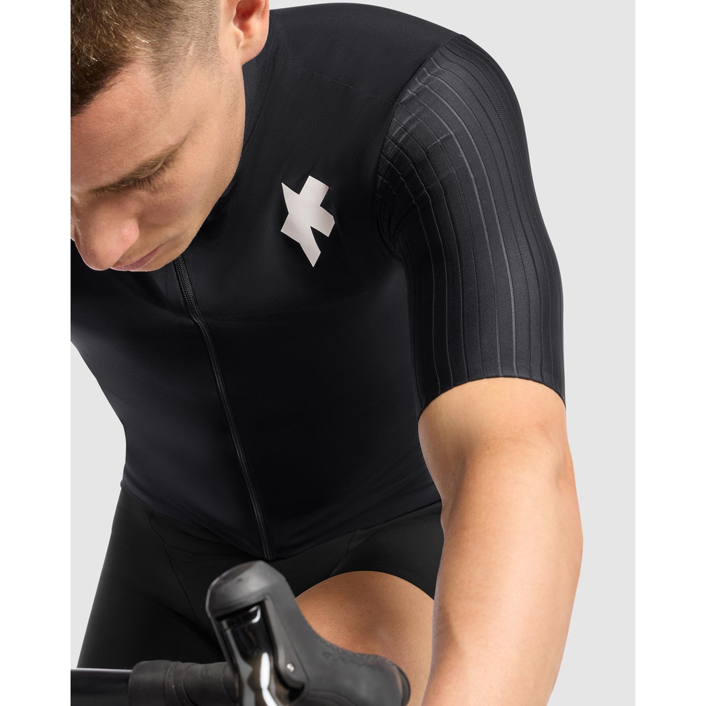 ASSOS EQUIPE RS SHELL S11 Sleeveless Jacket Black