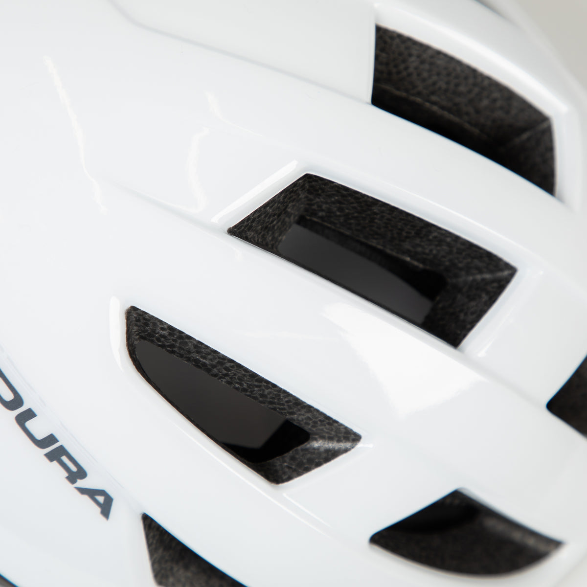 ENDURA XTRACT landevejshjelm hvid