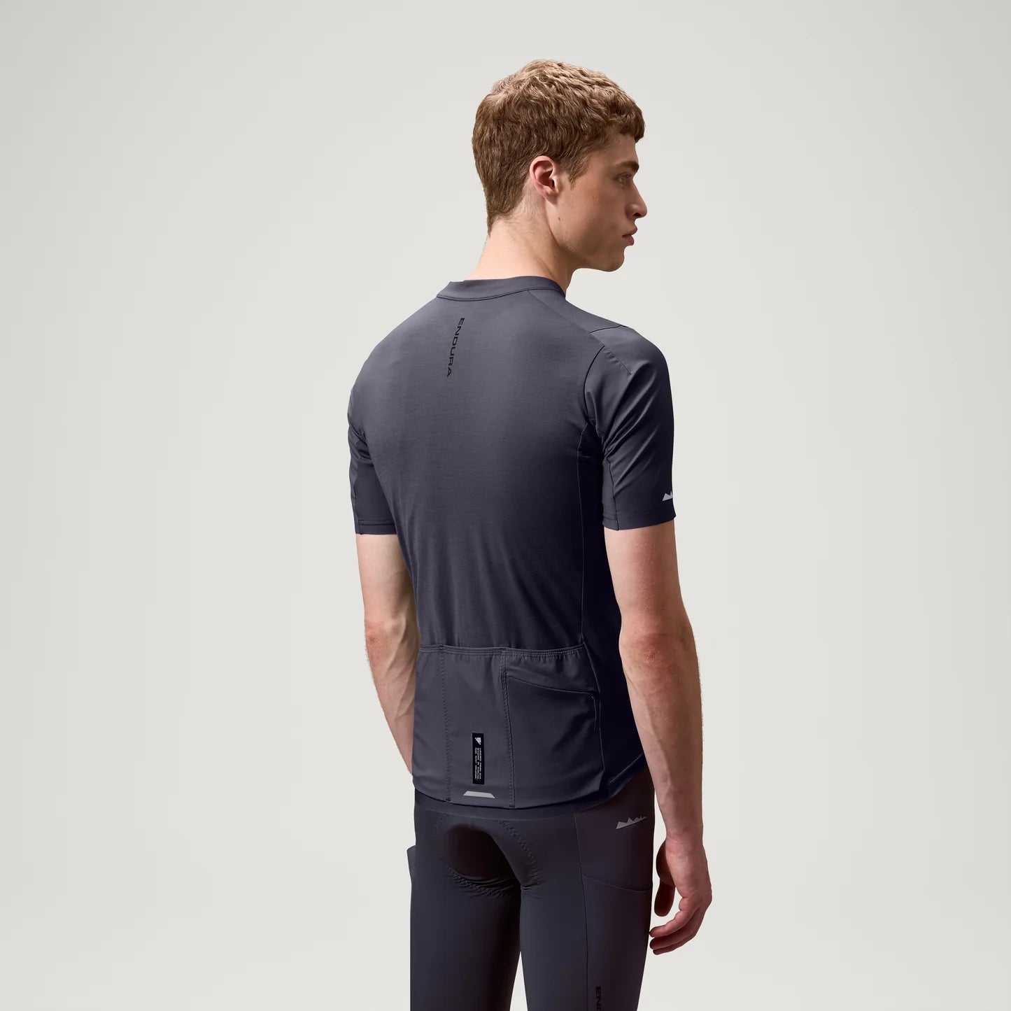 Maillot ENDURA ALLTRACK RIDE Manches Courtes Carbon Gris