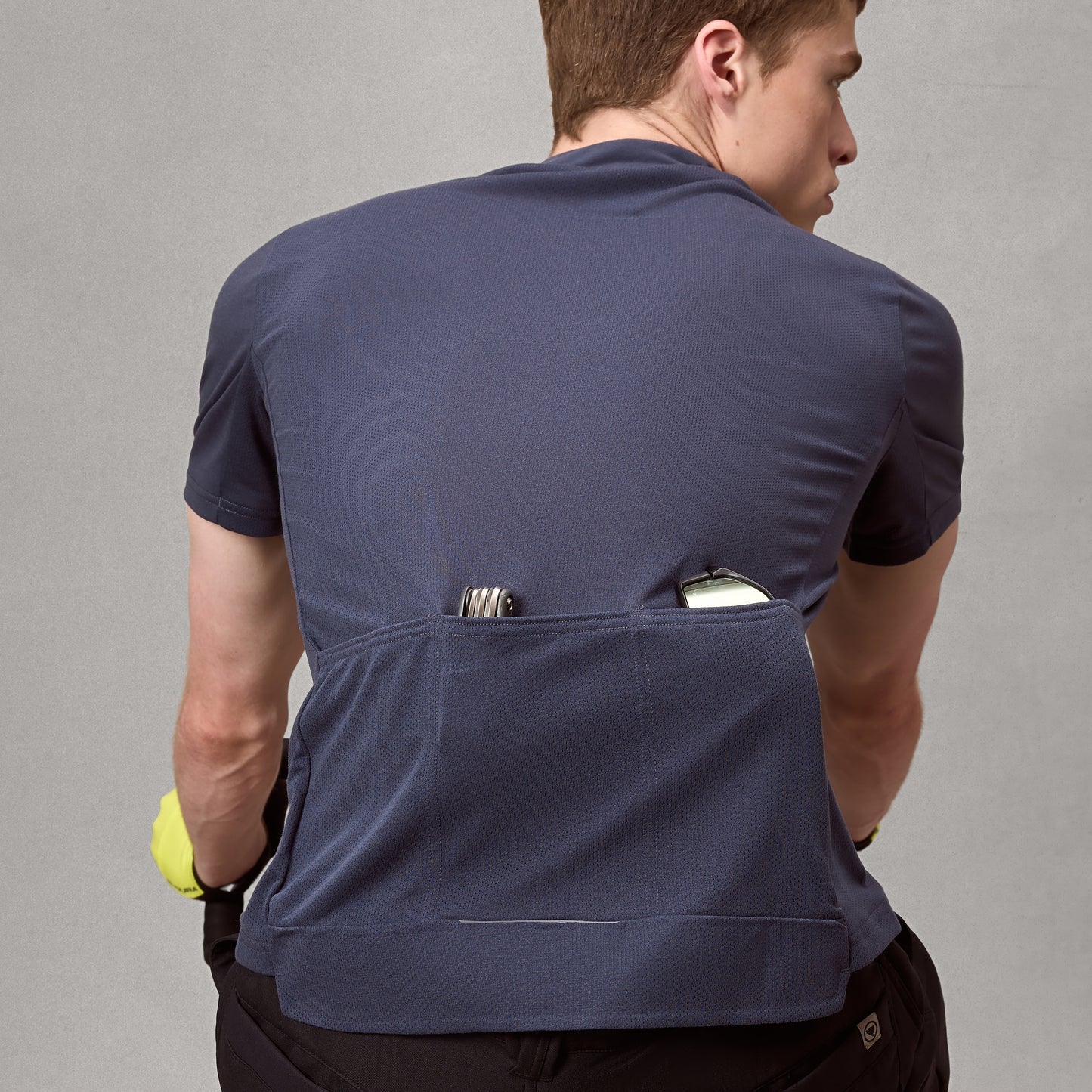 ENDURA LOOP ZIPPED Short Sleeve Jersey Carbon Grey