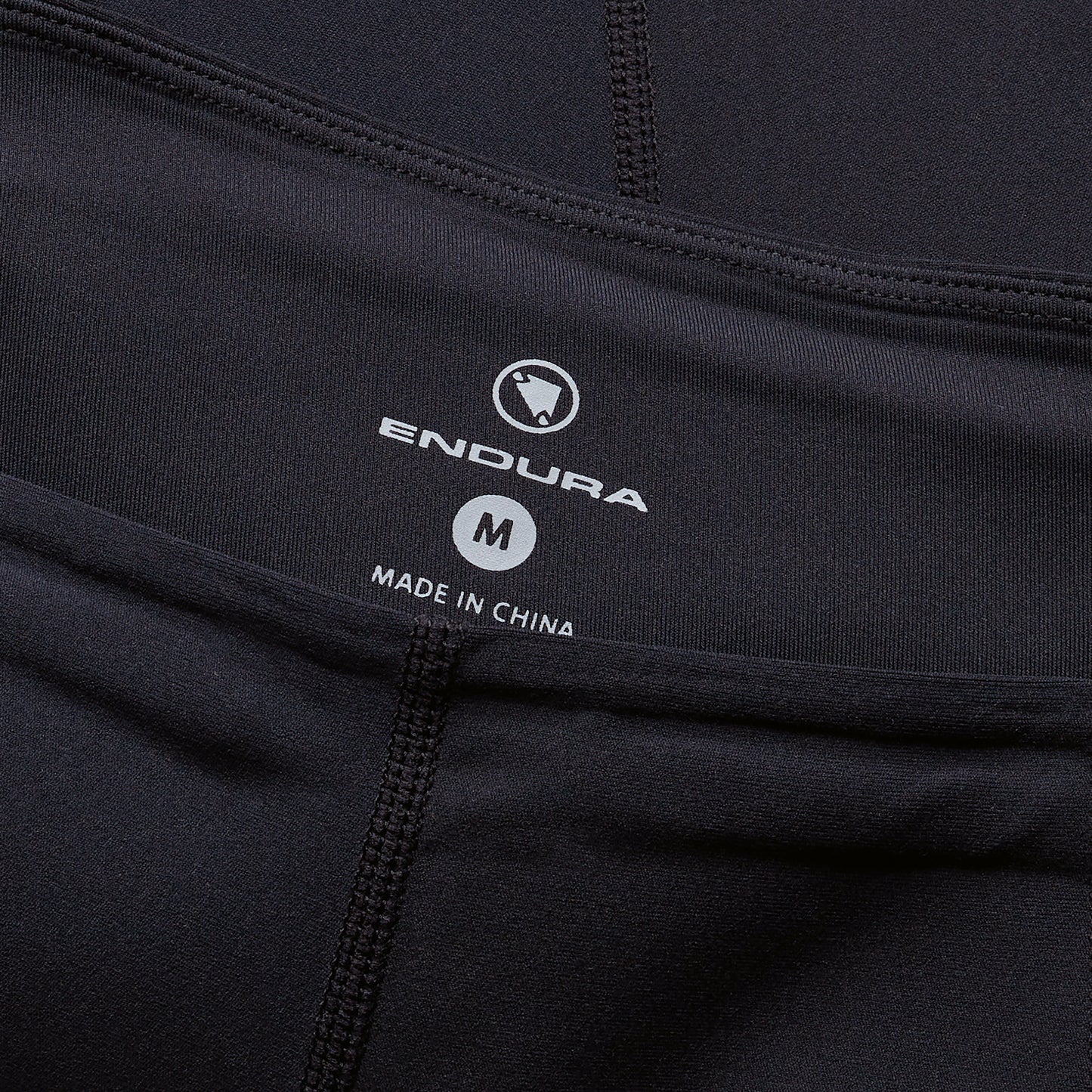 ENDURA LOOP WAIST-sadelbyxor Kortmodell Svart