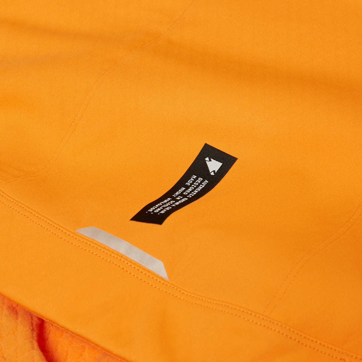 ENDURA ALLTRACK RACE CAPE fietsjack oranje