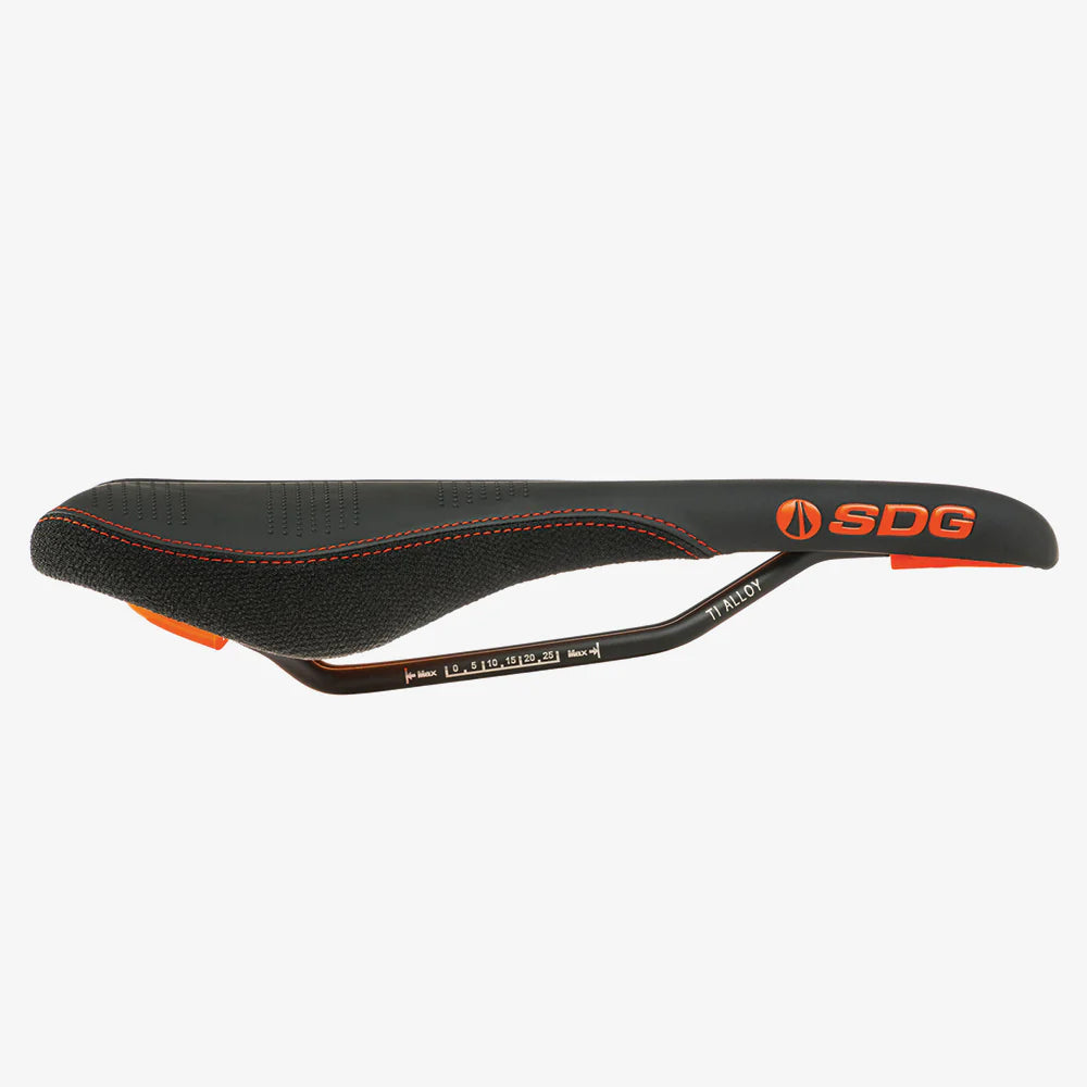 Selle SDG RADAR MTN Rails Titanium-Alu Sort/Orange