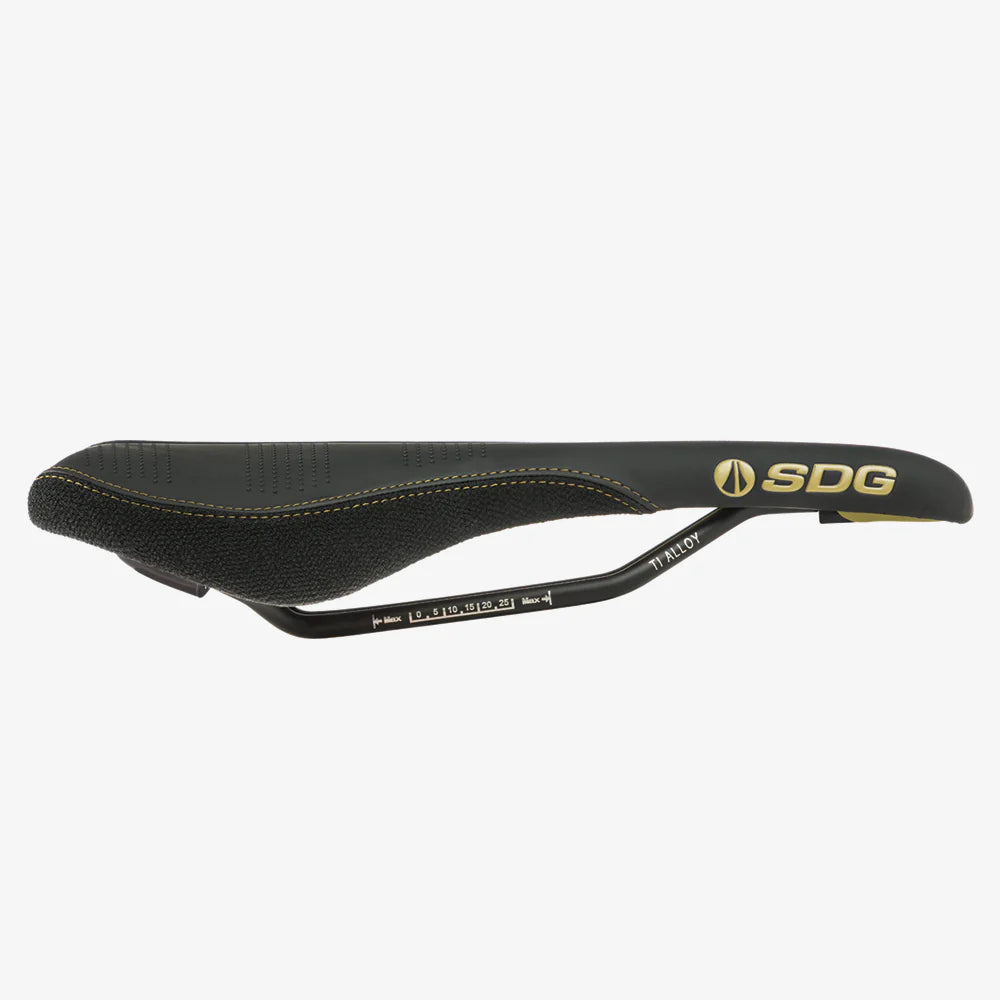 Sadel SDG RADAR MTN Rails Titan-Alu Sort/Creme