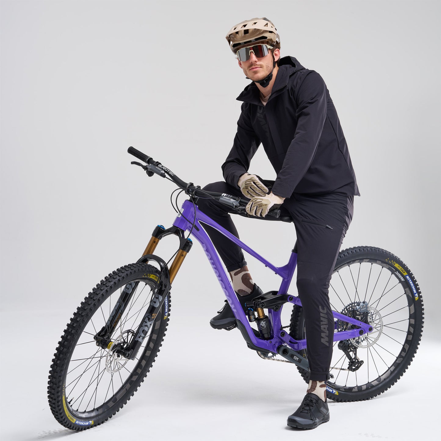 Jakke MAVIC DEEMAX THERMO WIND HOODIE Sort
