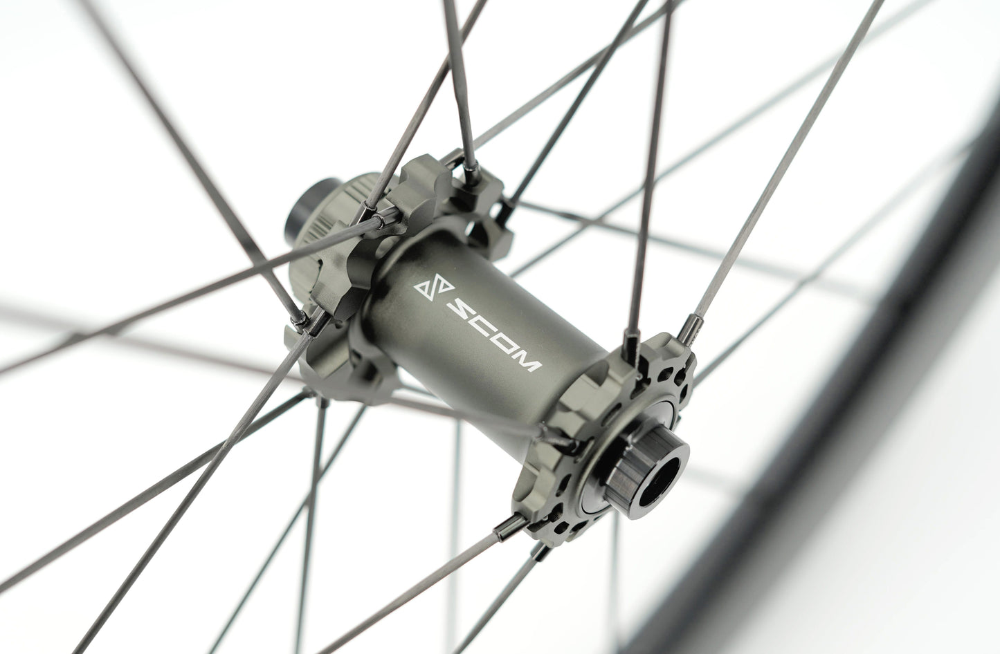 Paires de Roues SCOM ULTRA 62 Tubeless Ready (Center Lock)