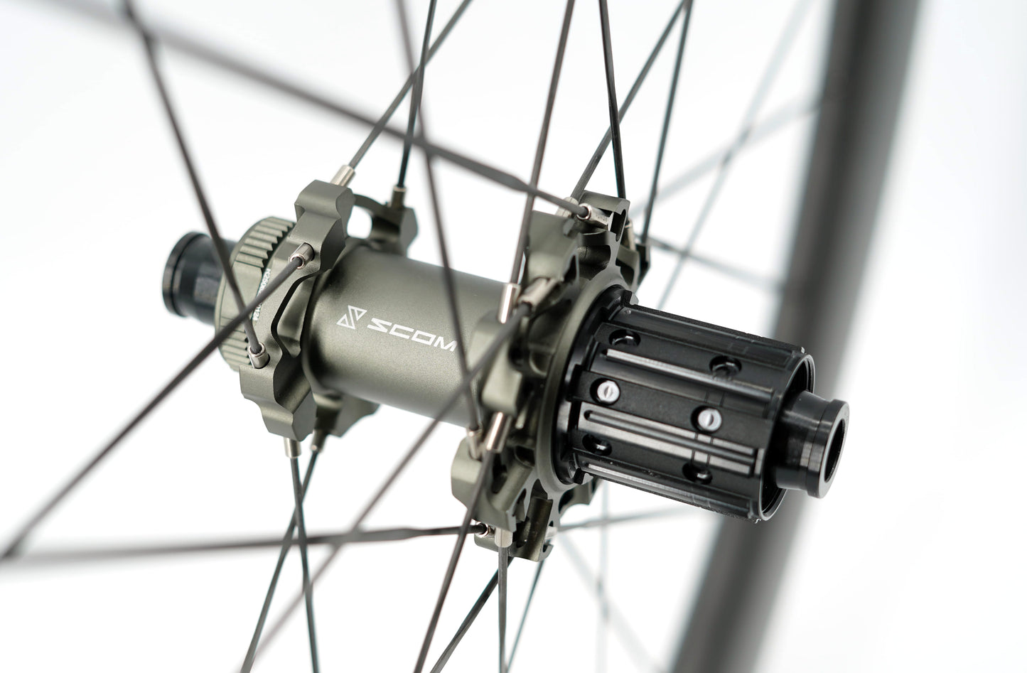 Par de Ruedas SCOM ULTRA 62+ Tubeless Ready (Center Lock)
