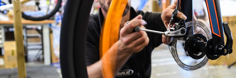 How to bed in your MTB discs or brake pads?
