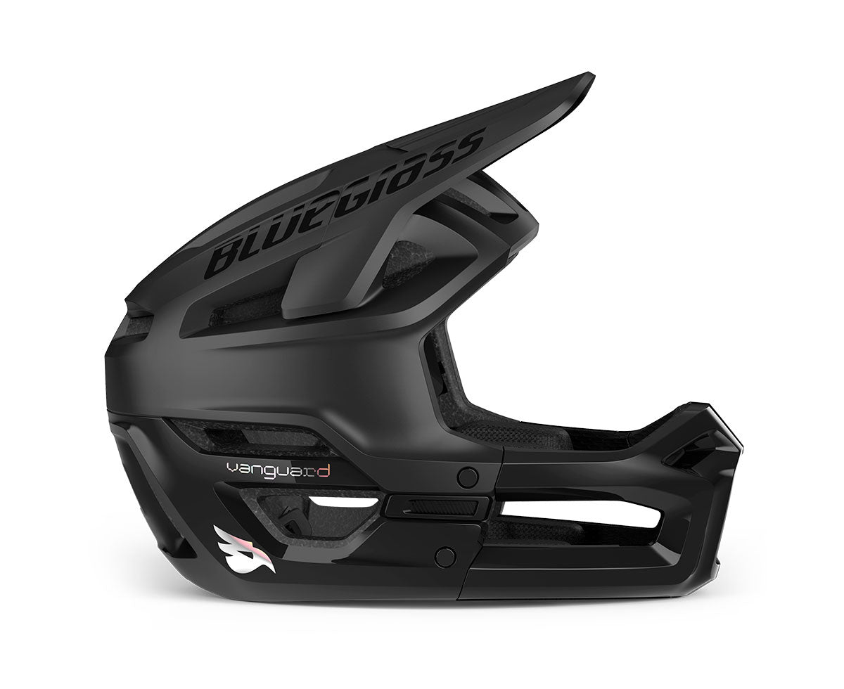 MTB helma BLUEGRASS VANGUARD CORE MIPS matná černá