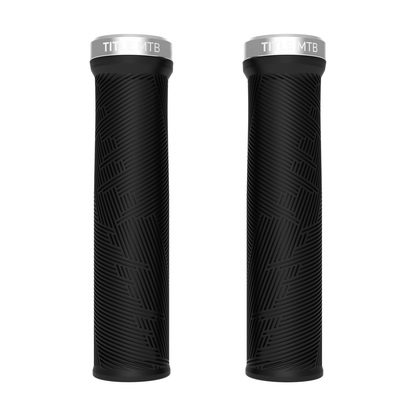 Chwyty Title MTB FORM Lock-On XL Czarne z chromowanym zaciskiem - para widok z przodu