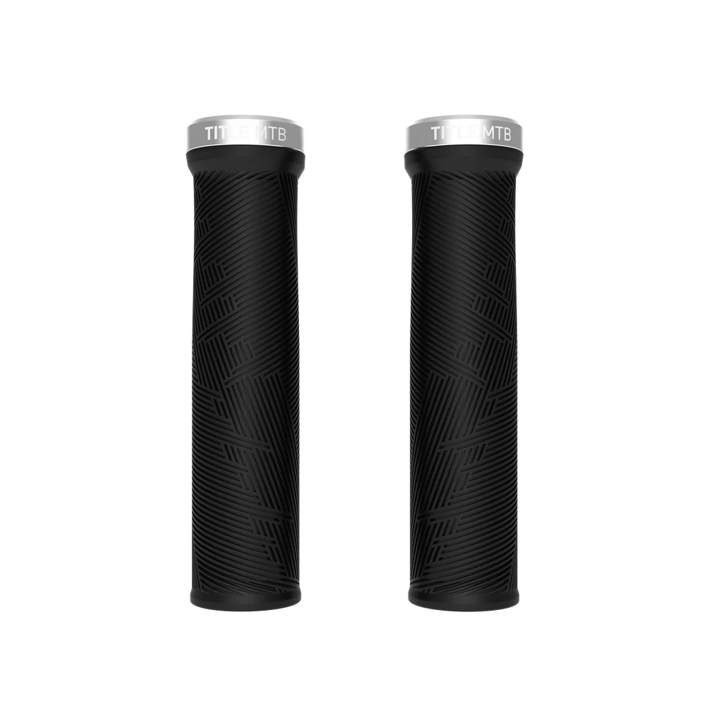 Grips TITLE FORM Lock On Svart/Krom