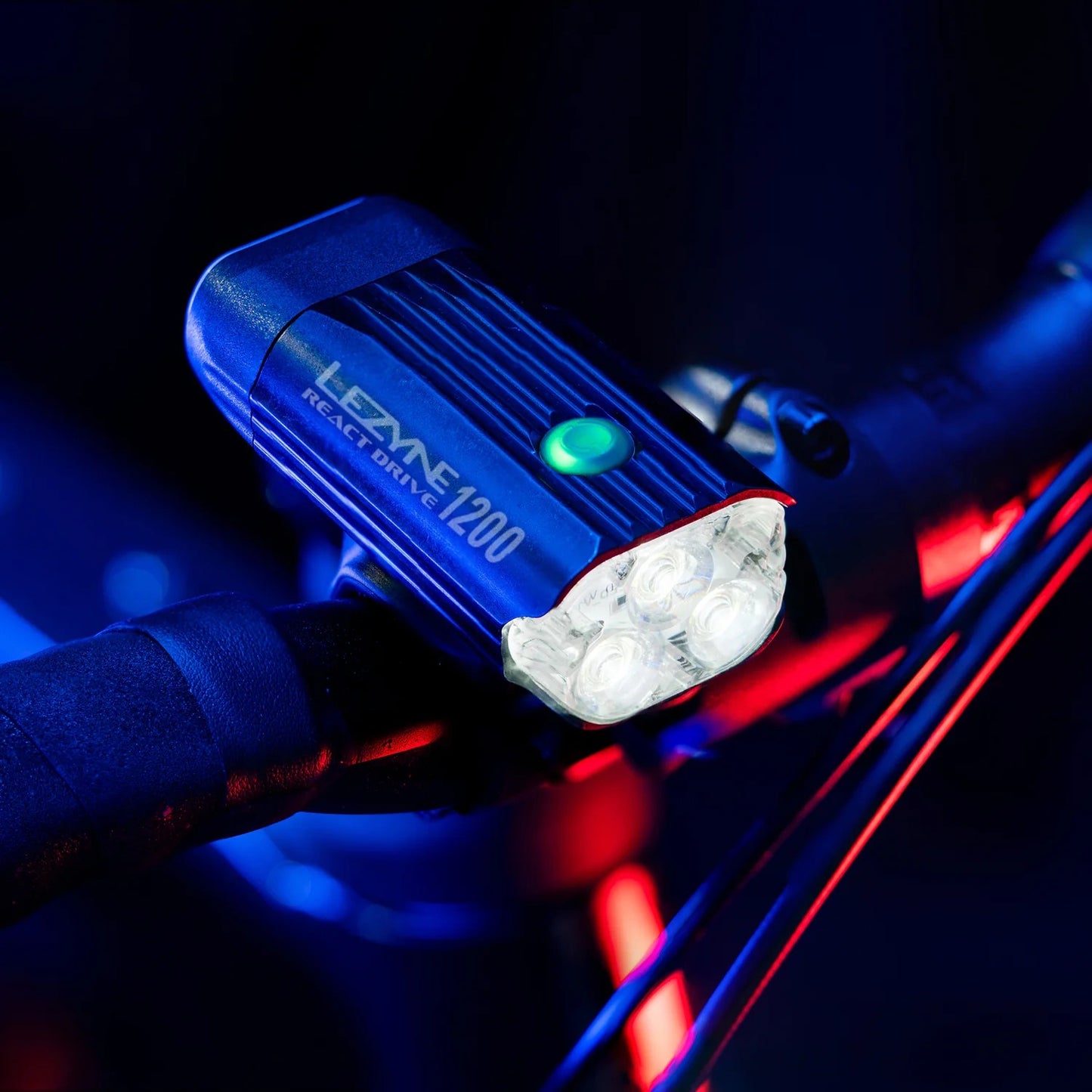 Iluminación Delantera LEZYNE REACT DRIVE