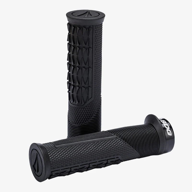 Manopole SDG OPEN CORE THRICE 136 mm Nere
