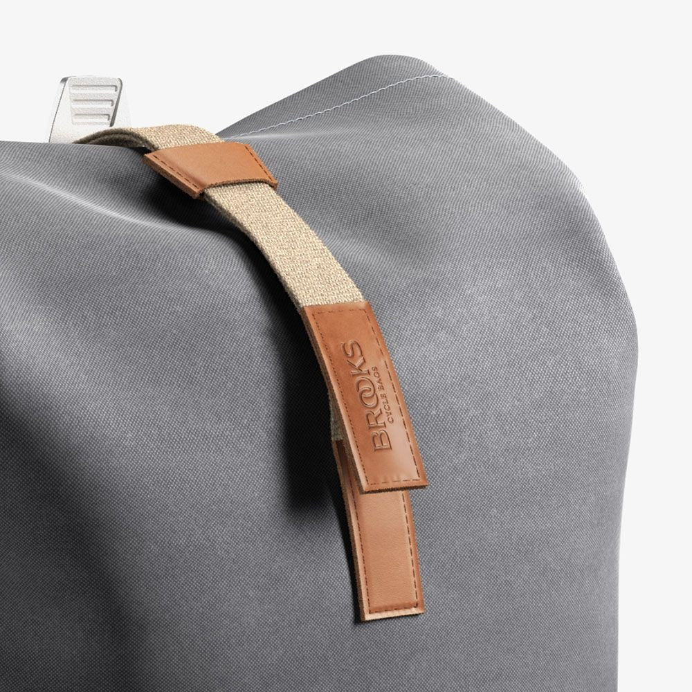 Batoh BROOKS PICKWICK COTTON CANVAS 12L Šedá