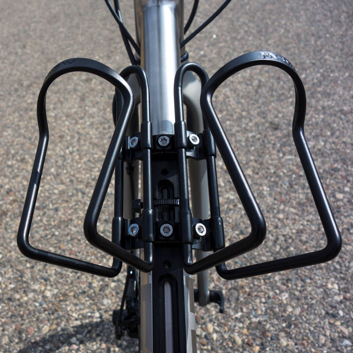 Dubbelflaskadapter WOLF TOOTH B-RAD