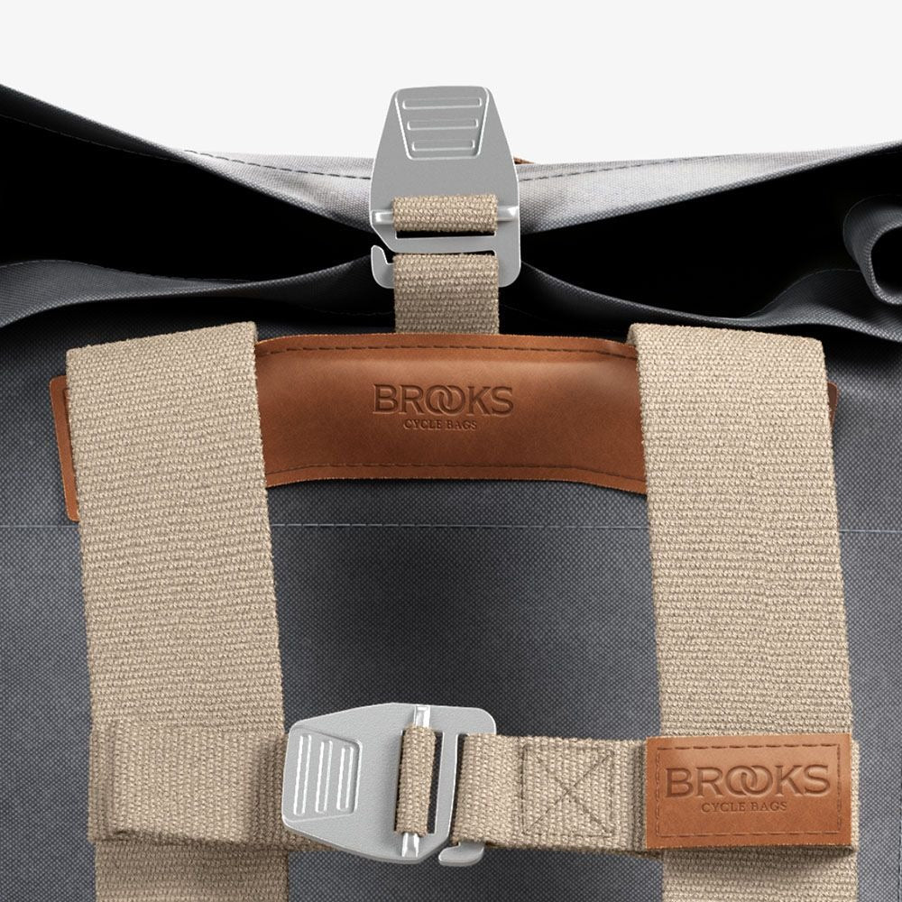 Batoh BROOKS PICKWICK COTTON CANVAS 12L Šedá