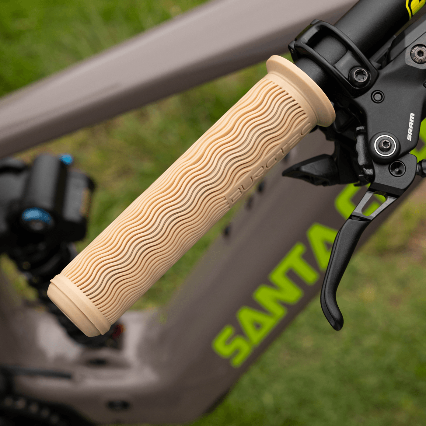 Grips BURGTEC THE BARTENDER PRO VERO SANDLER SIGNATURE Lock-On Creme