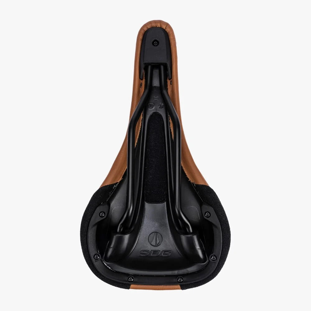 Sillín SDG BEL-AIR V3 MAX con raíles Lux-Alloy de cuero marrón