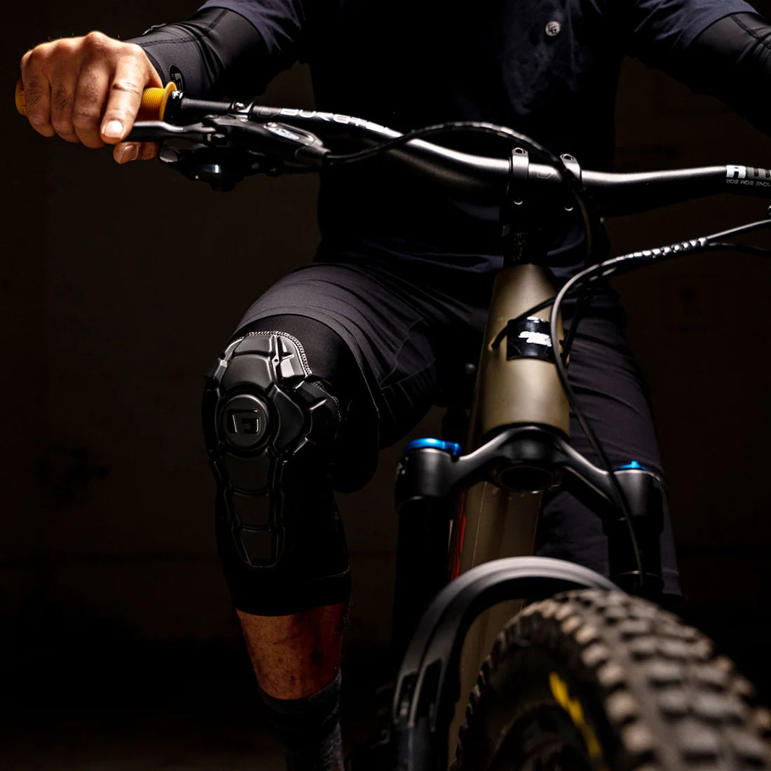 Genouillères G-FORM PRO-X3 Noir Matt