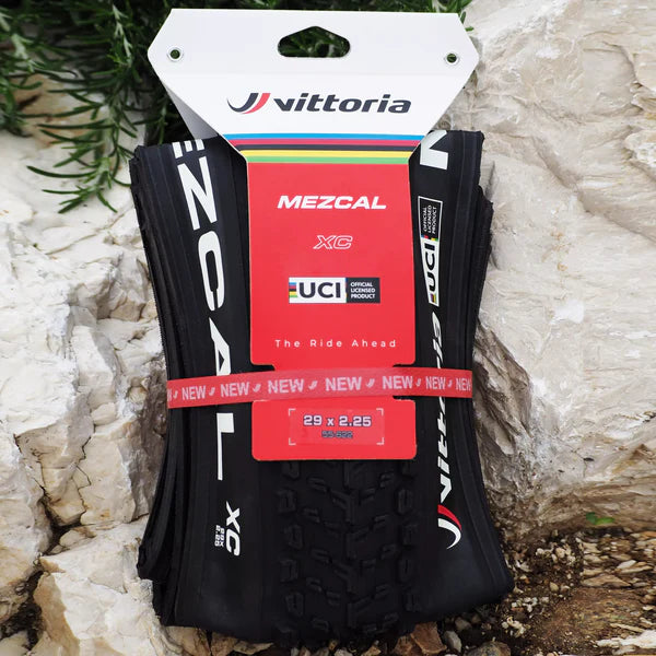 Dæk VITTORIA MEZCAL XC 29X2.35 "UCI Rainbow Edition" Tubeless Ready Souple Sort