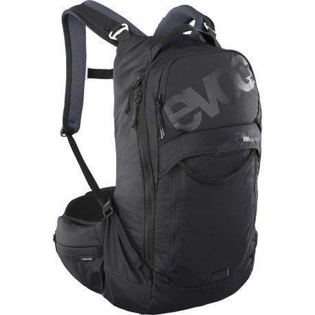 EVOC TRAIL PRO BLACKLINE 16 L -selkäreppu selkäsuojalla Musta